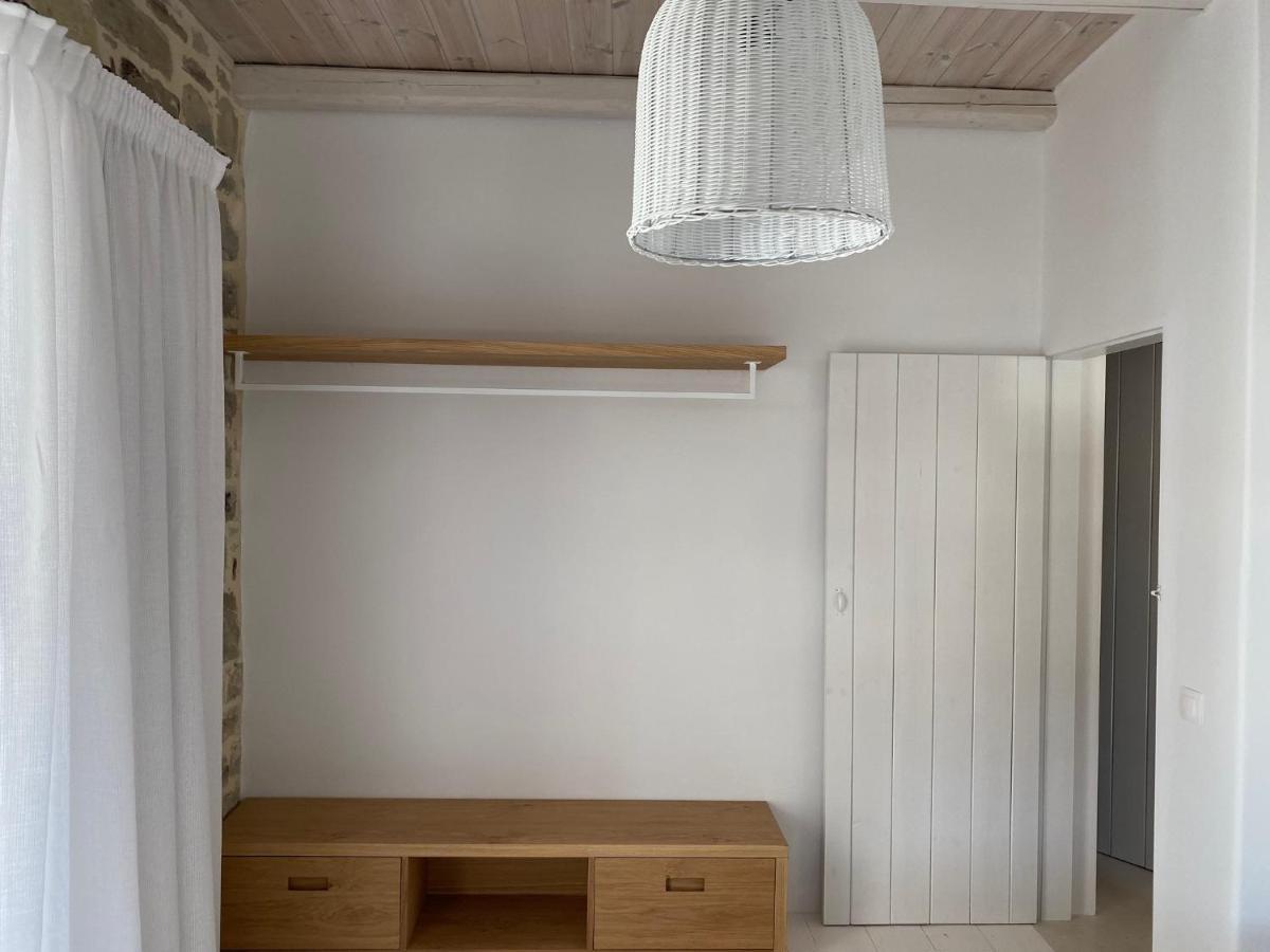 Laini Luxury Suites Pombia Exteriör bild